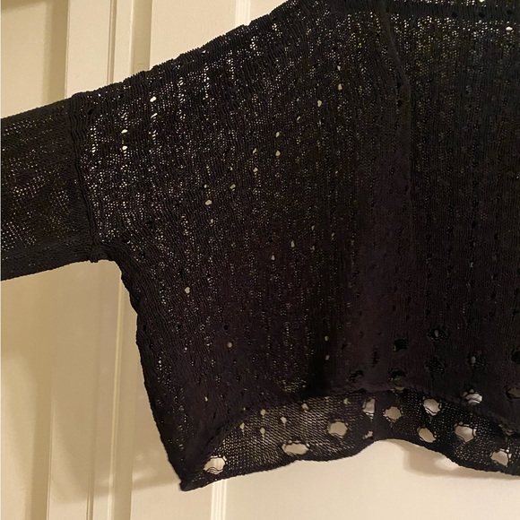 Sarah Pacini, one size, sheer knit crop sweater - Picture 3 of 9